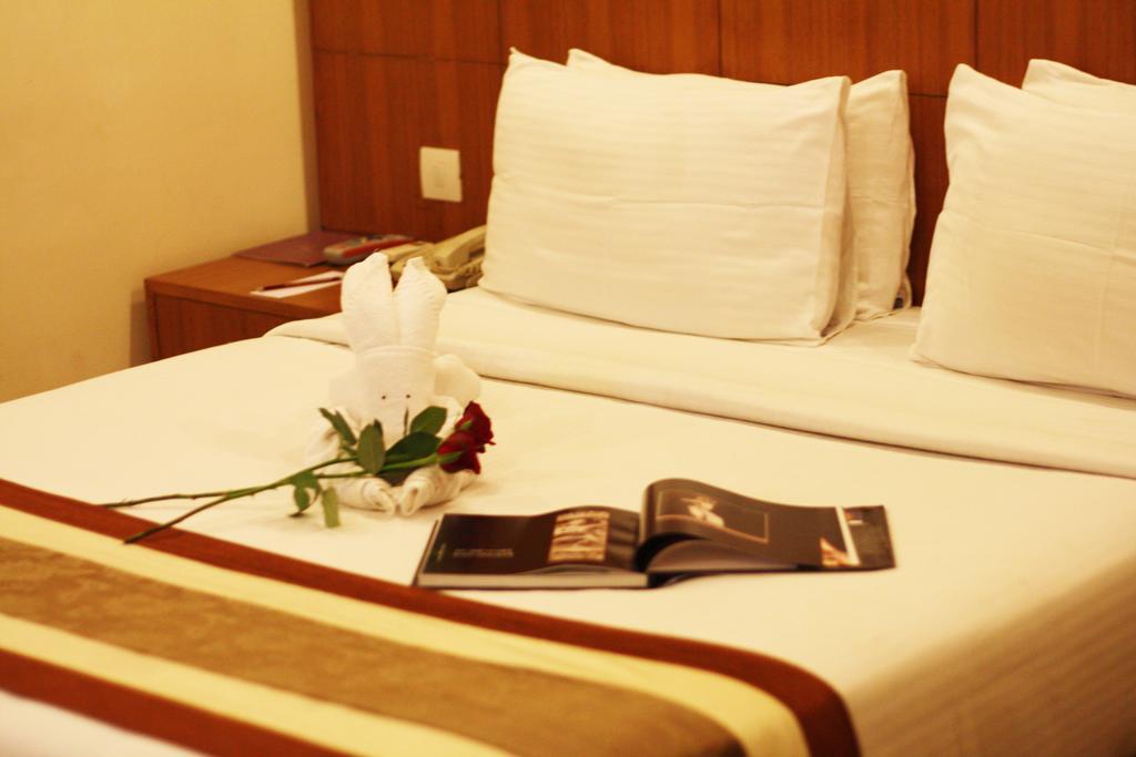 La Franklin Hotel Бхубанешвара Номер фото